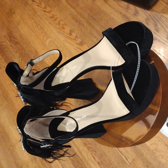 Antonio Melani Black Velvet Rhinestone Platform Heels Size 8 NWT - Picture 6 of 7